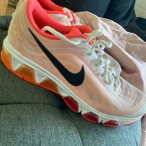 Nike Tailwind 6 shoes